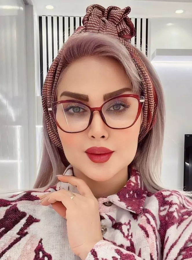 20 مدل عینک طبی دخترانه صورت کشیده 10 20 مدل عینک طبی دخترانه صورت کشیده 10
