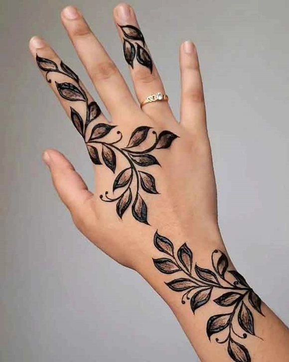 طرح حنا روی دست دخترانه 21