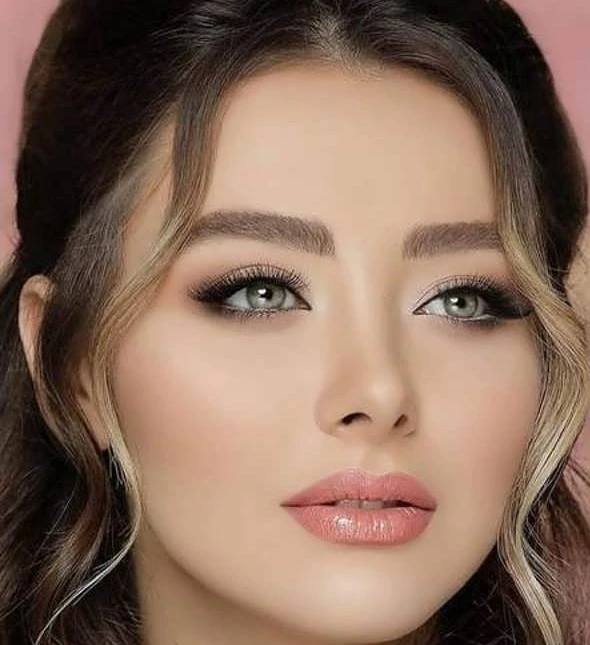 مدل آرایش چشم لایت اروپایی 5