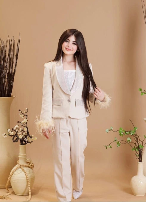 مدل کت و شلوار دخترانه 11