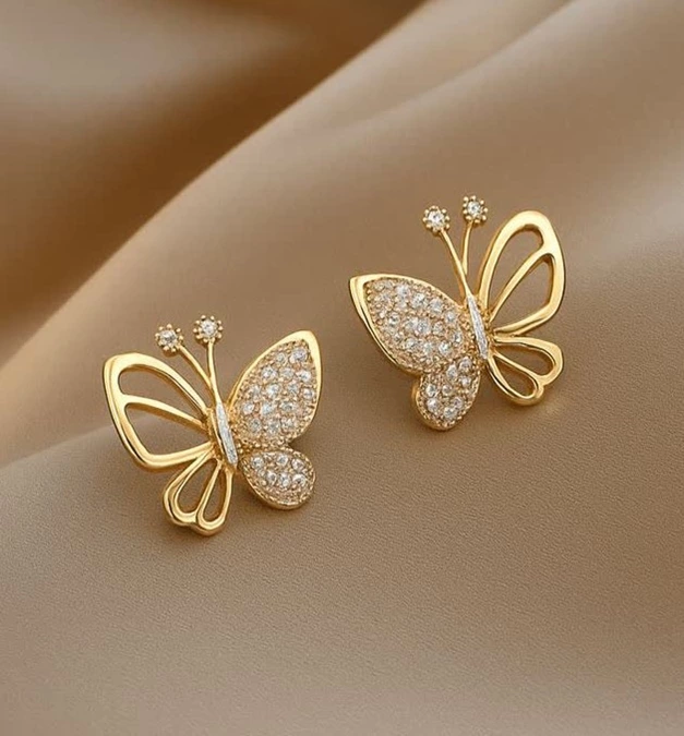 مدل گوشواره میخی ریز 1