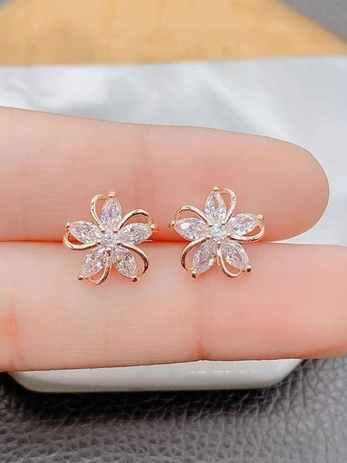 مدل گوشواره میخی ریز 12