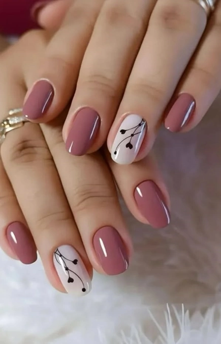 مدل ژلیش ناخن کوتاه 14