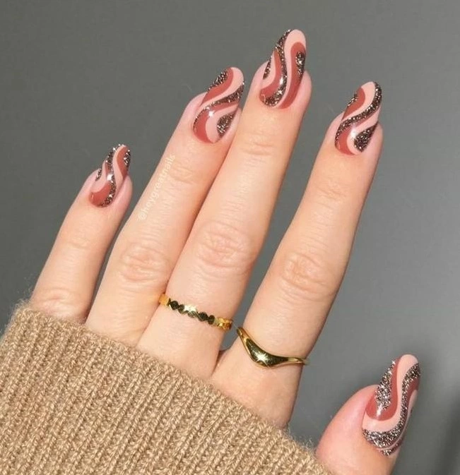 مدل ژلیش ناخن کوتاه 24