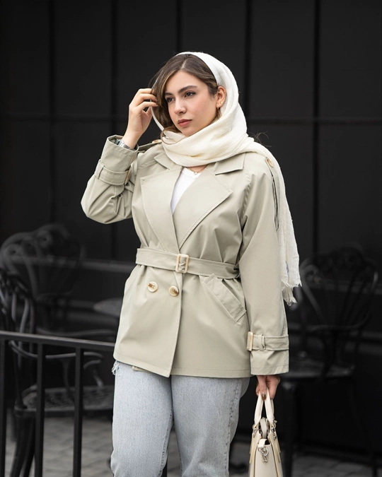 استایل با ترنچ کت کوتاه 2