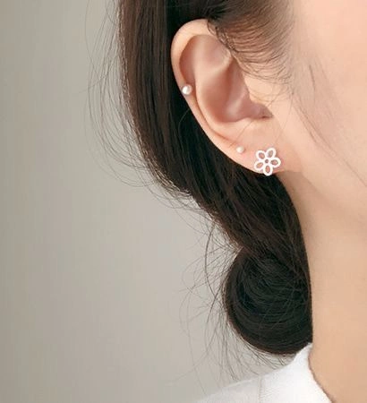 مدل پیرسینگ گوش ظریف 6