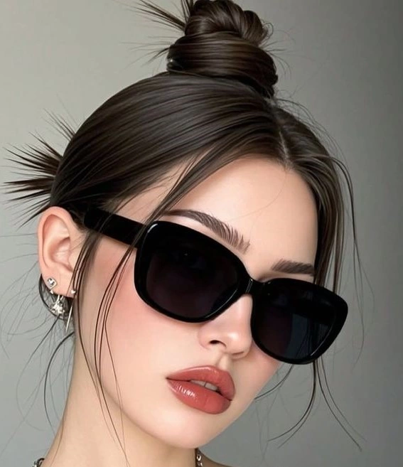 عینک آفتابی مناسب صورت گرد 4 عینک آفتابی مناسب صورت گرد 4