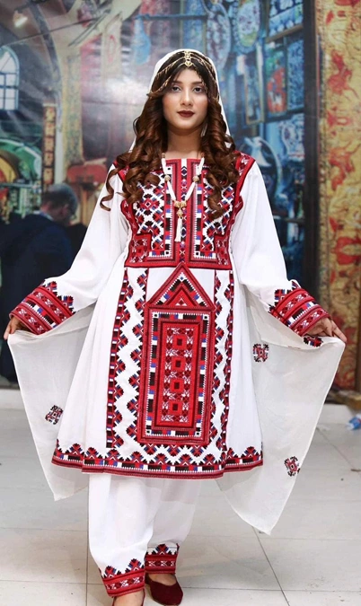 لباس بلوچی دخترانه مدل دار 1