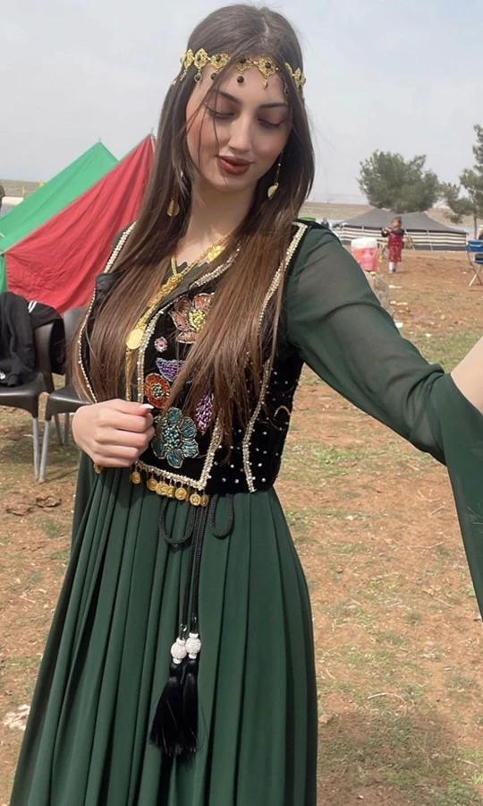 مدل لباس کردی زنانه 15