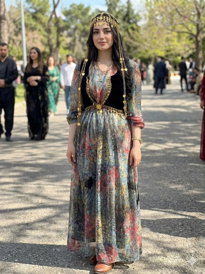 مدل لباس کردی زنانه 19